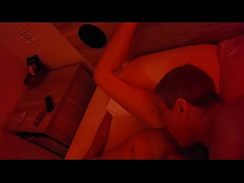 ❤️ Dinilaan ang aking basang puke. ❤️ Porno sa amin ❌